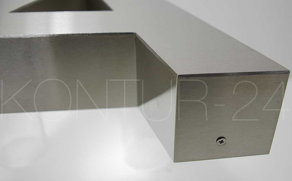 3D Profilbuchstaben aus Edelstahl V2A: Detail Kante