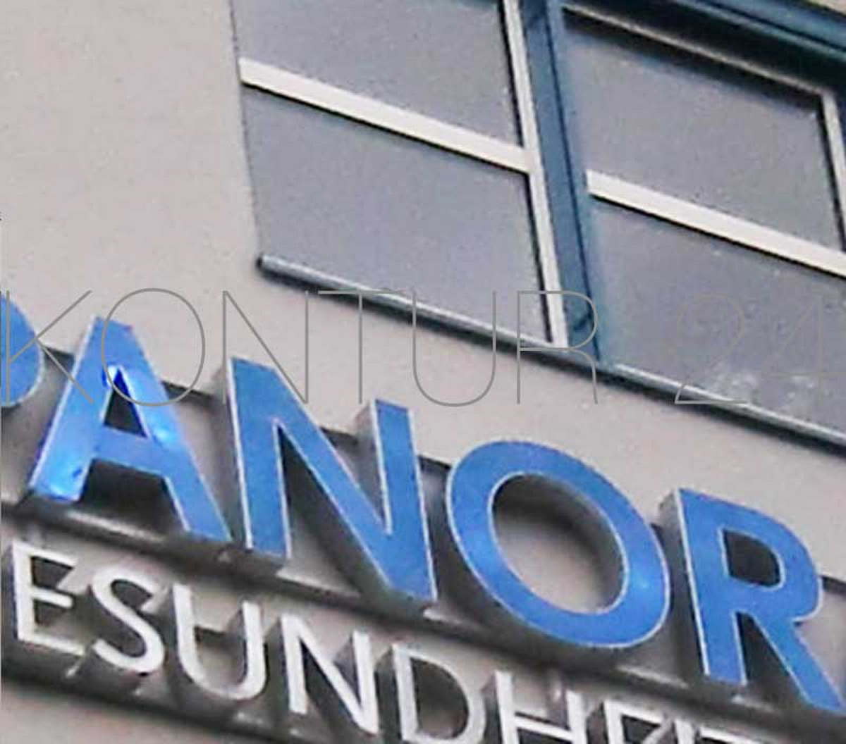 Leuchtbuchstaben Metall Profil 4.1 Alu lackiert / LED-Frontleuchter