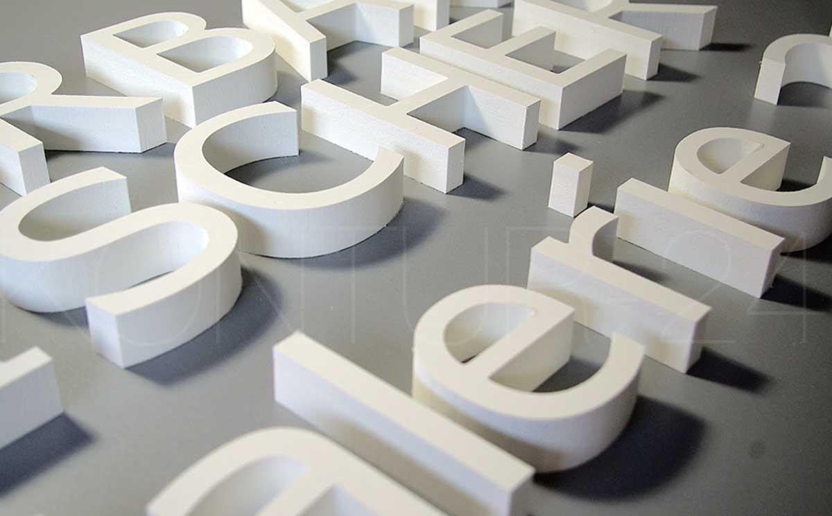 PVC-Buchstaben aus