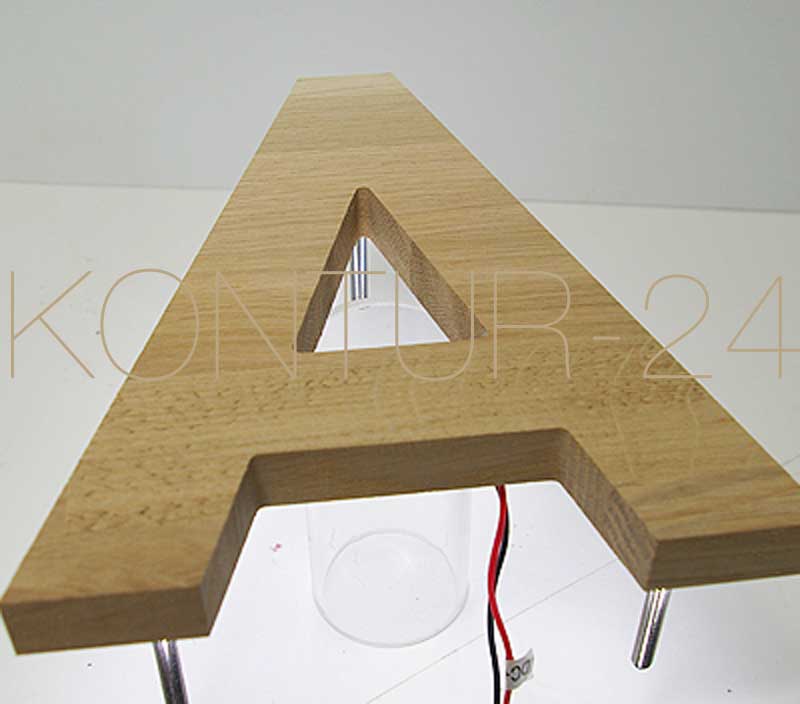 Leuchtbuchstaben Holz Eiche 1-Schicht 19mm / LED-Rückleuchter